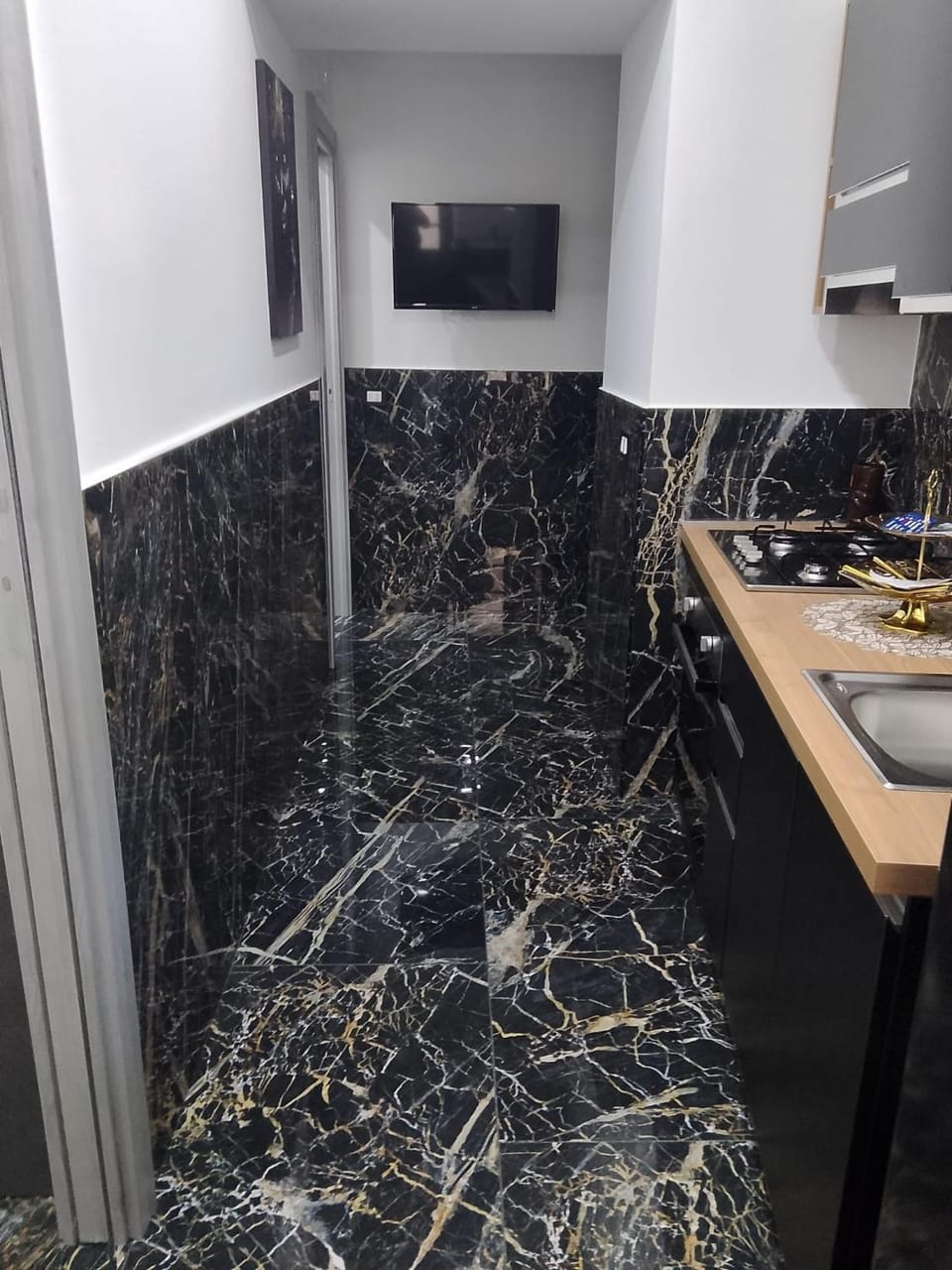 TV and multimedia, Kitchen or kitchenette