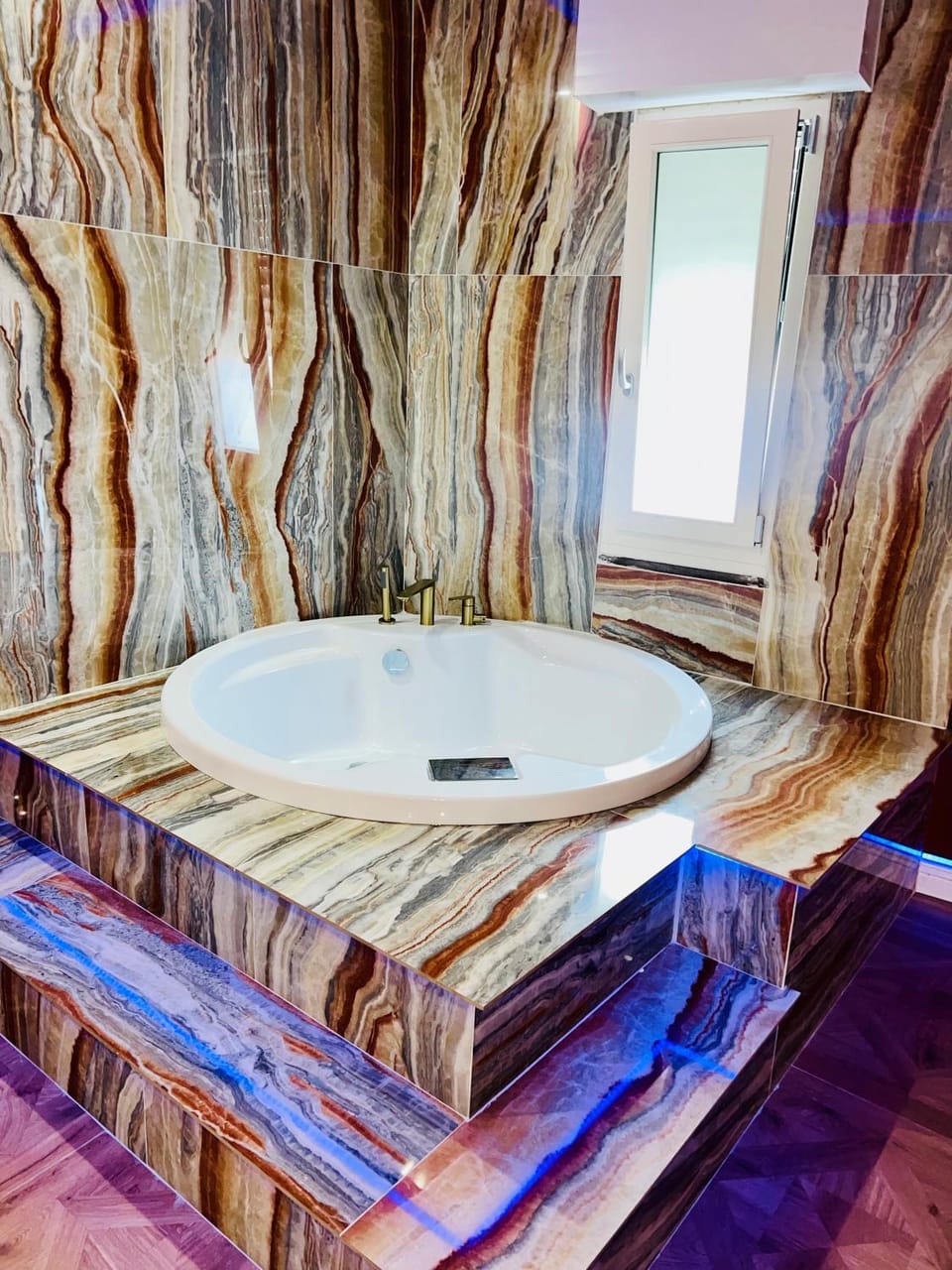 RED PASSION SUITE montecatini House in Montecatini Terme