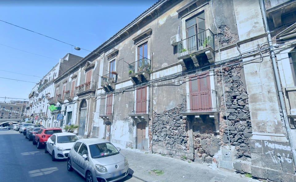 Property building, Day, Neighbourhood, Street view