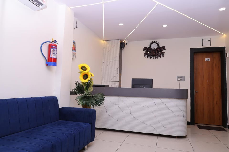 Lobby or reception, Seating area, air conditioner