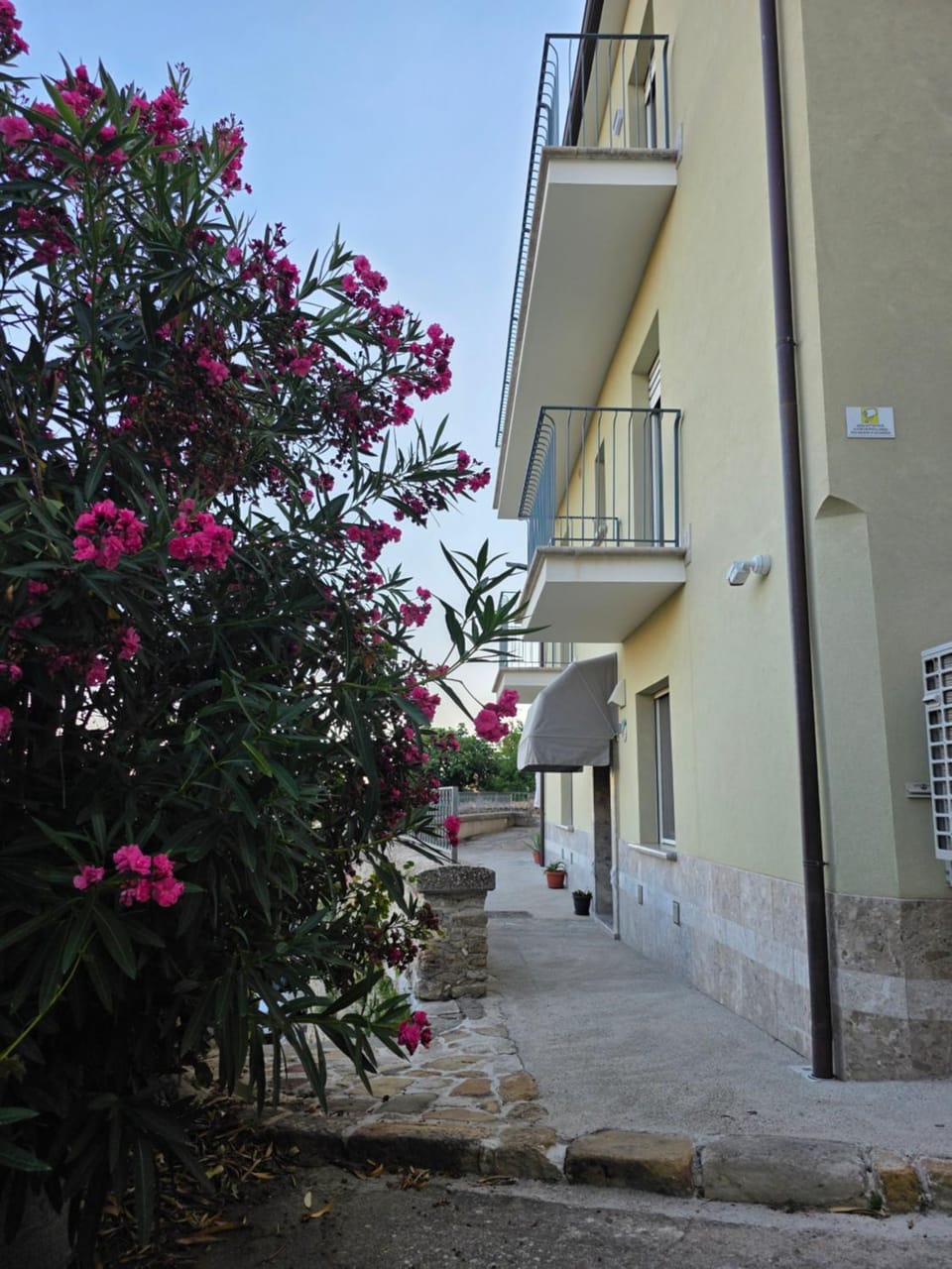 Property building, Balcony/Terrace