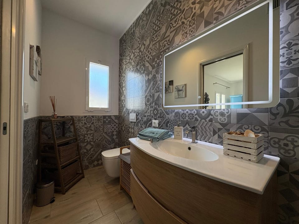 Toilet, Bathroom