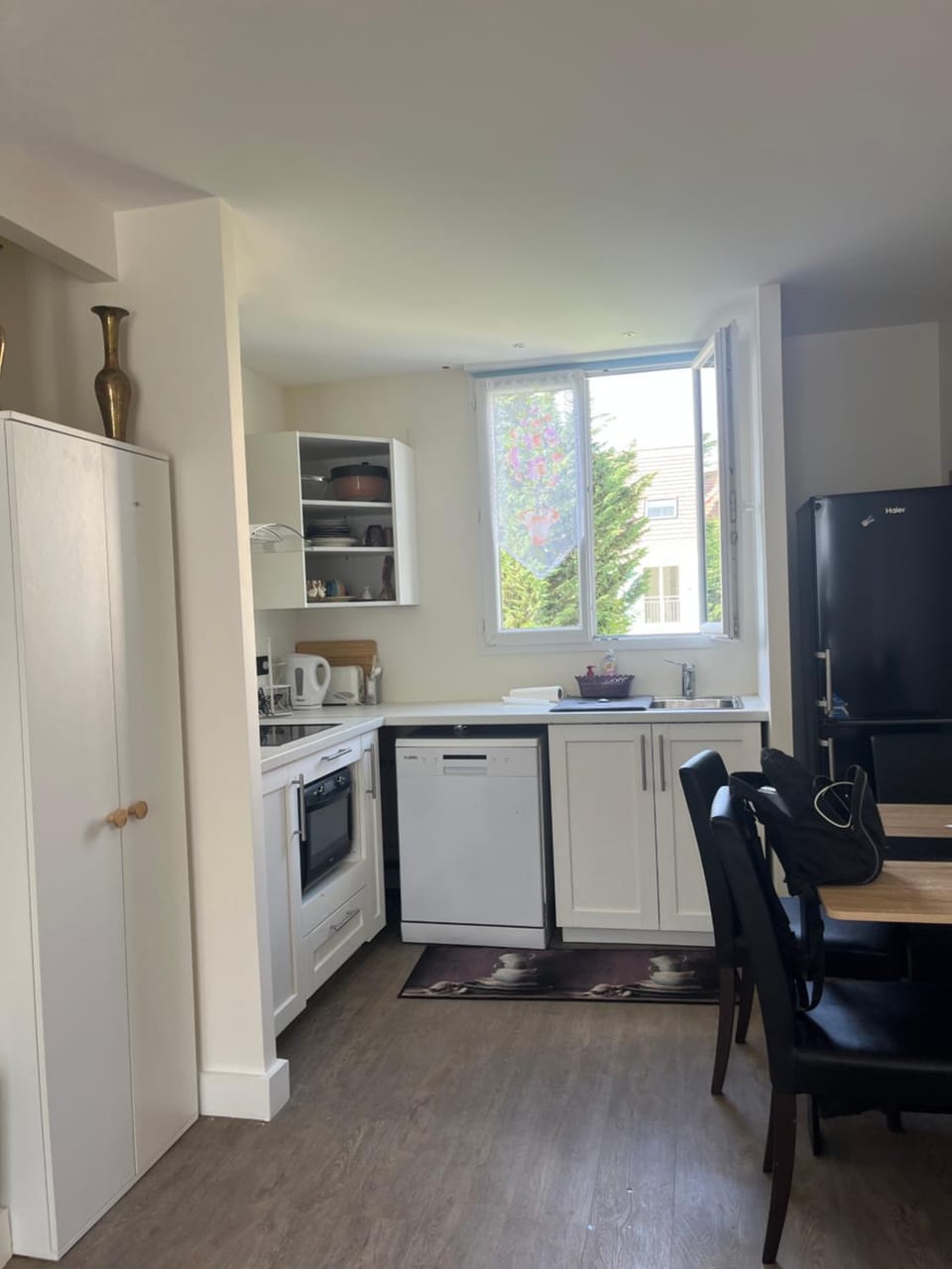 dishwasher, oven, stove