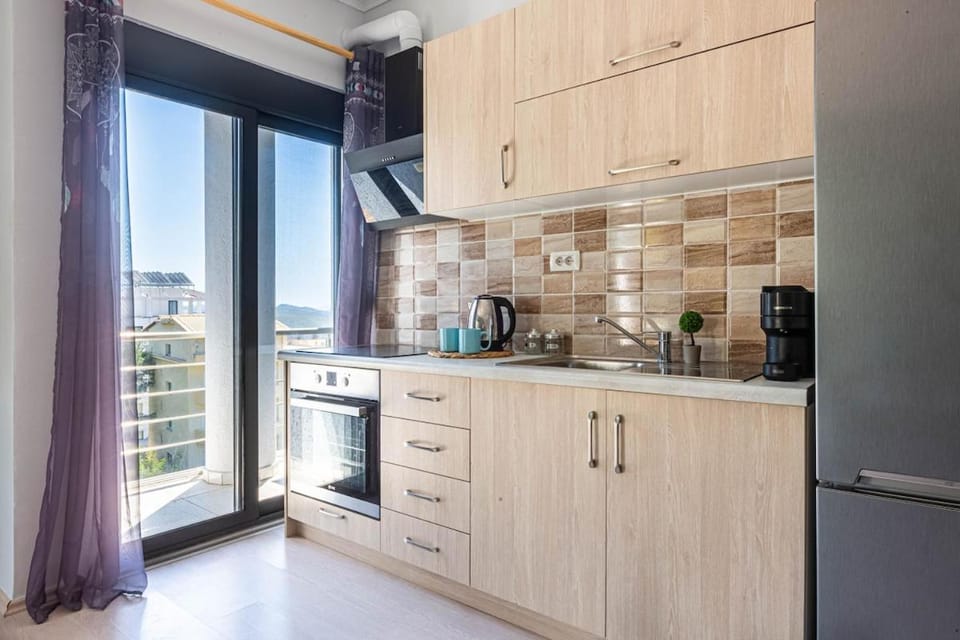 Saranda Charm 5 1BR Ap w Kitchen & Parking Apartment in Sarandë