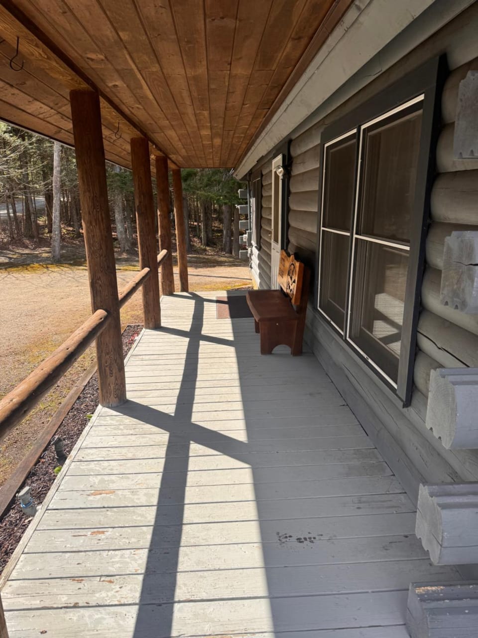Outta Range Outta Range, A Cozy Log Home Retreat House in Rangeley Lake