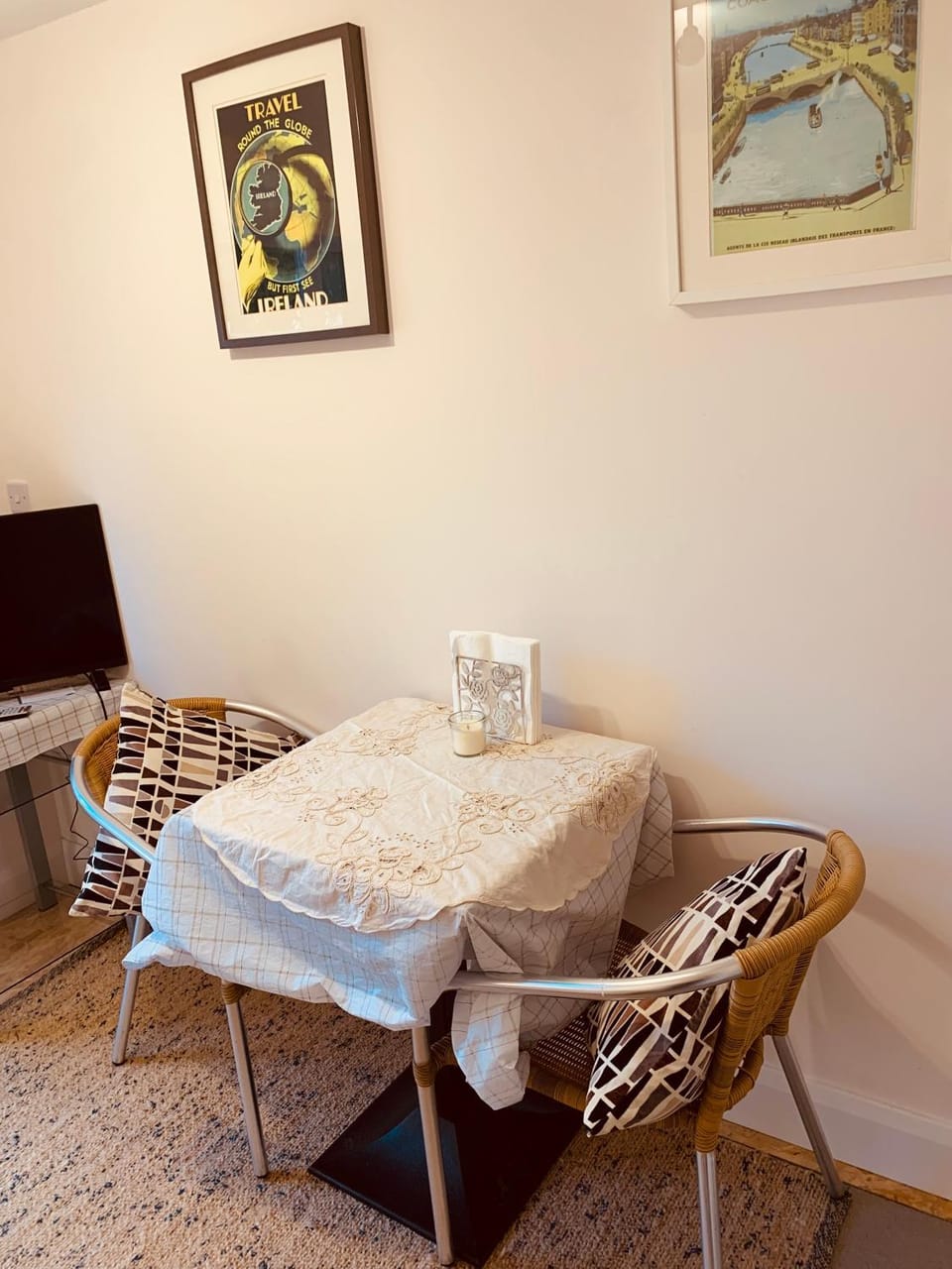 Living room, Dining area