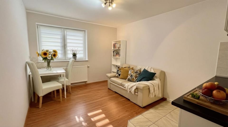 Kitchen or kitchenette, Dining area, kitchen