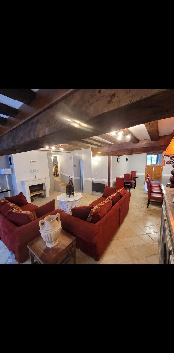 Gite la Vieille Auberge de Chaumard House in Bourgogne-Franche-Comté