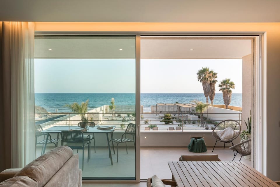 Patio, Day, Natural landscape, View (from property/room), Balcony/Terrace, Living room, Seating area, Dining area, Sea view