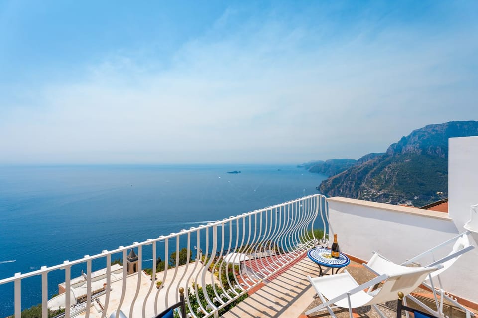View (from property/room), Mountain view, Sea view