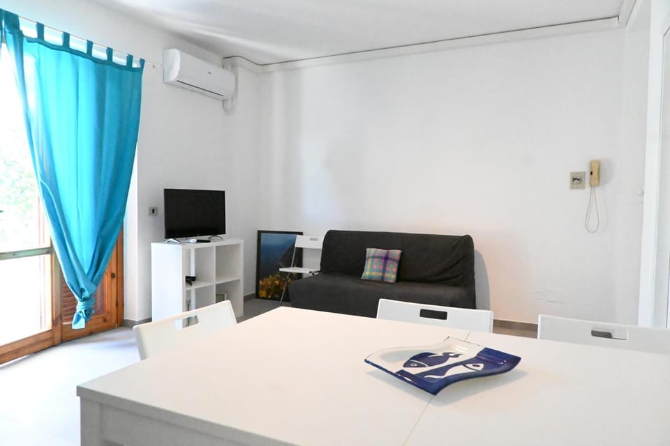 N305 - Numana, comodo trilocale con giardino Apartment in Numana