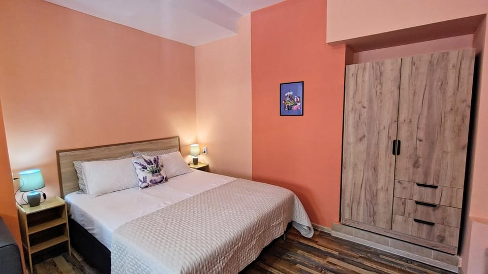 Bed, Bedroom, wardrobe