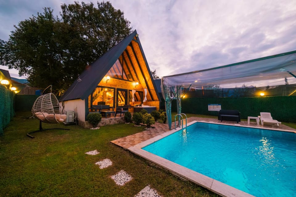 Pool view, Swimming pool