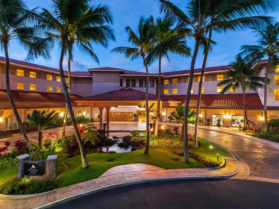 Marriott's Waiohai Beach Club 2BR Apartment with Resort Access House in Poipu