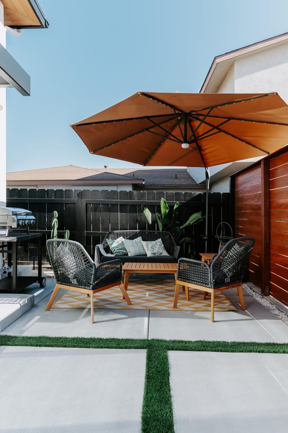 Patio, Day, Seating area