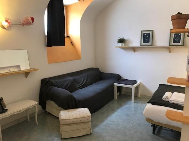 Living room, Bedroom