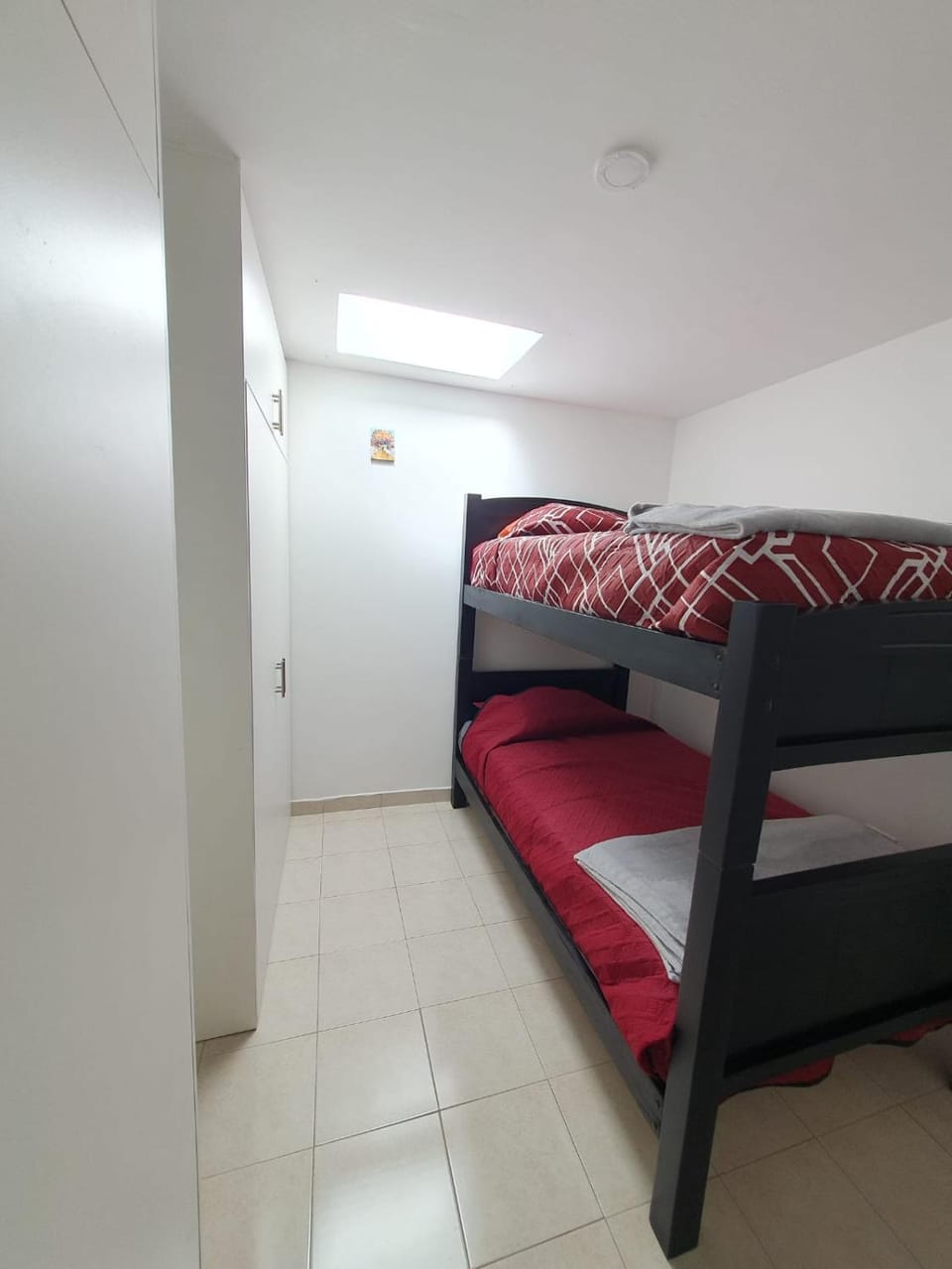 Bedroom, bunk bed