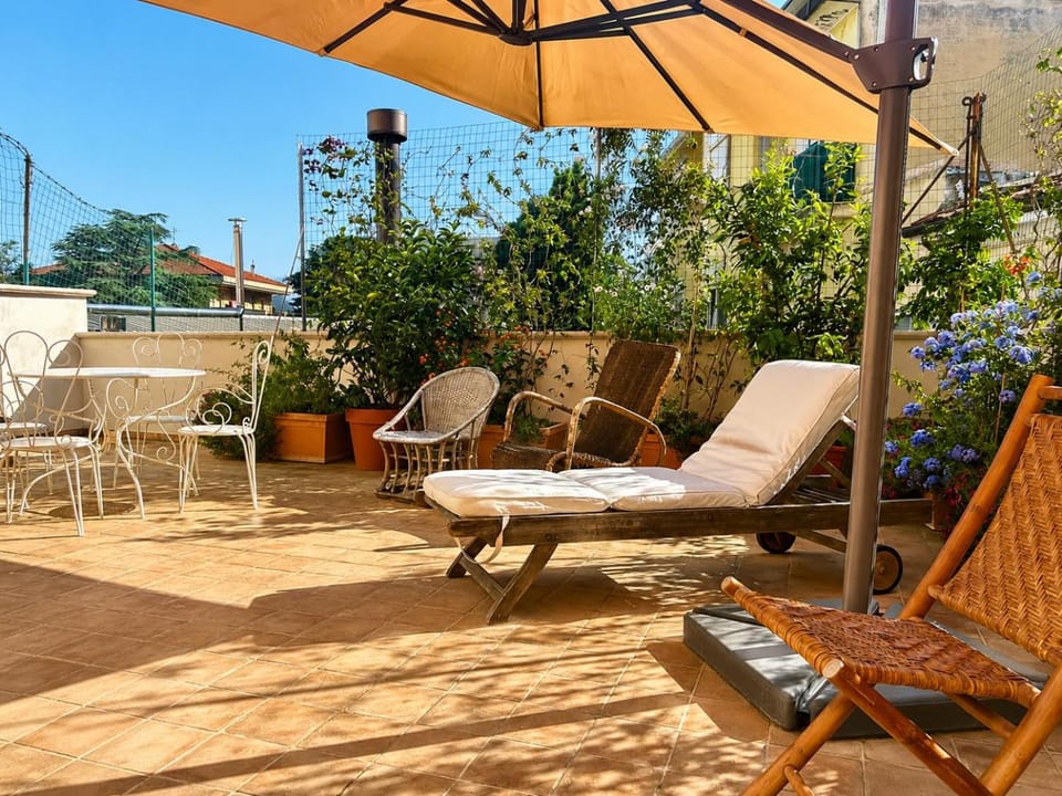 Balcony/Terrace, Dining area, sunbed