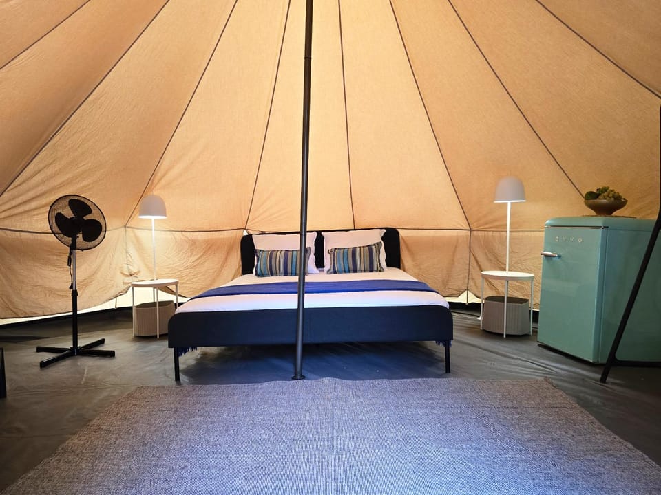 Camping Costa Dorada Tienda Senda Campground/ 
RV Resort in Maresme