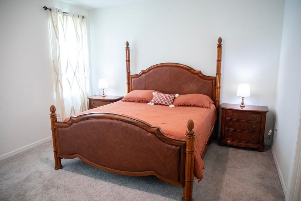 Spacious Master Bedroom Vacation rental in Port Saint Lucie