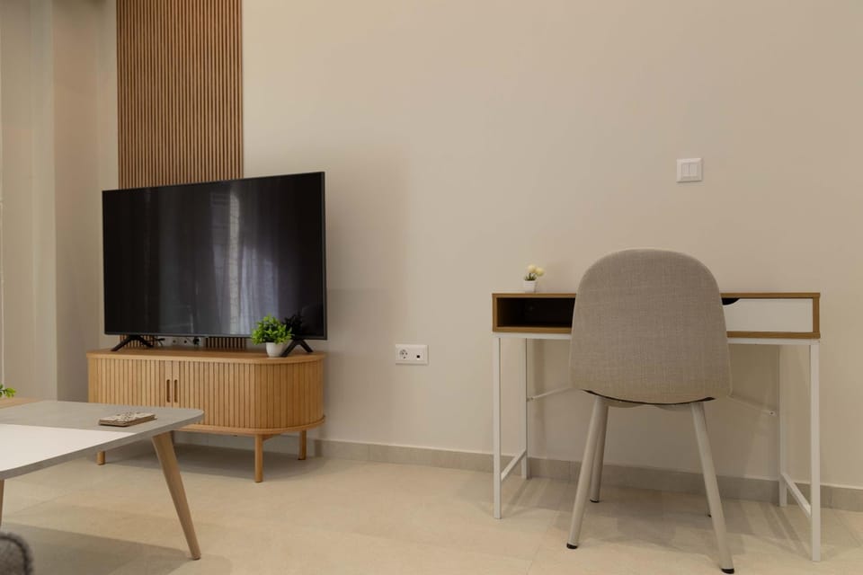 TV and multimedia, Evening entertainment