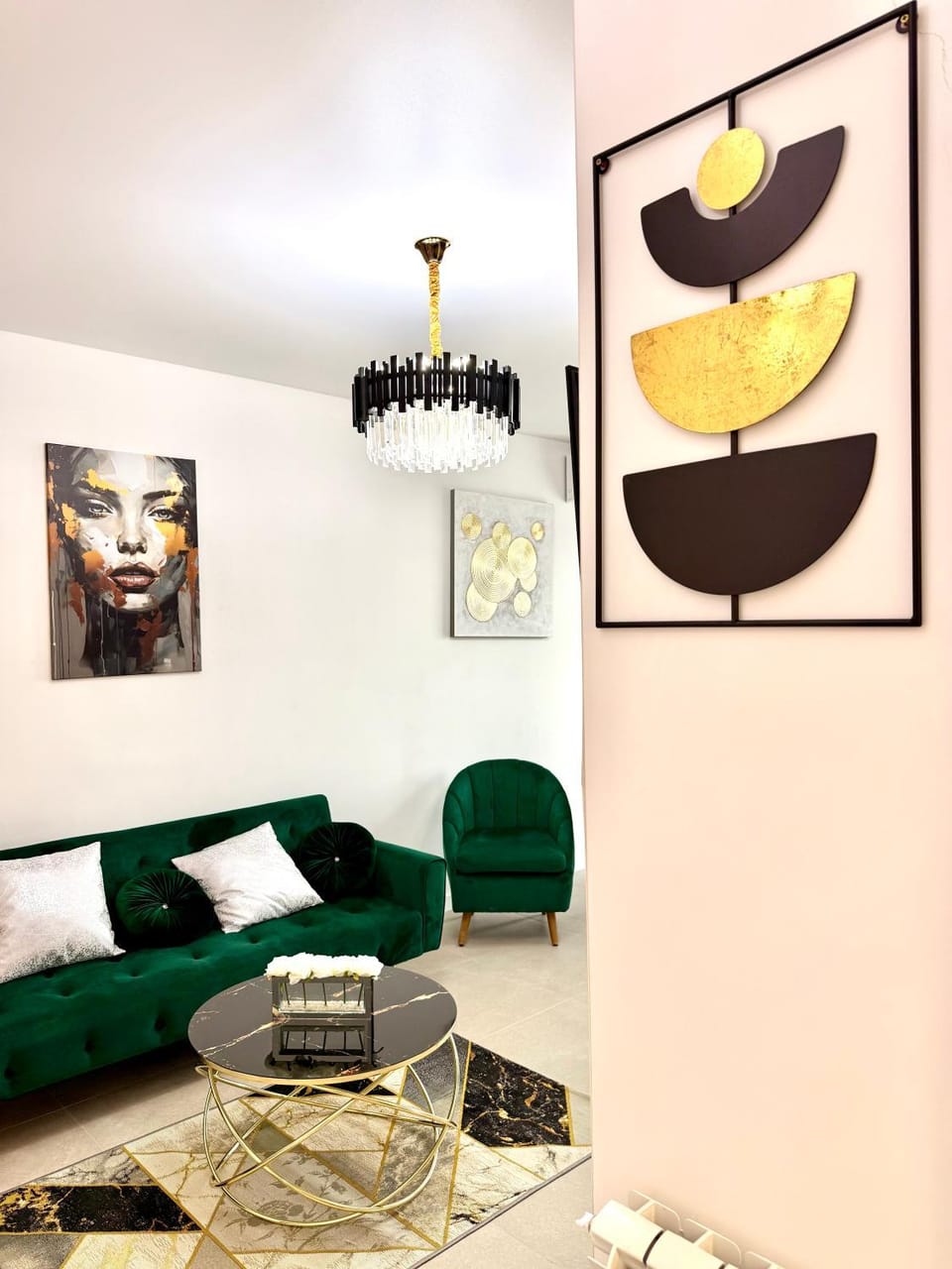 Living room, Decorative detail, Seating area