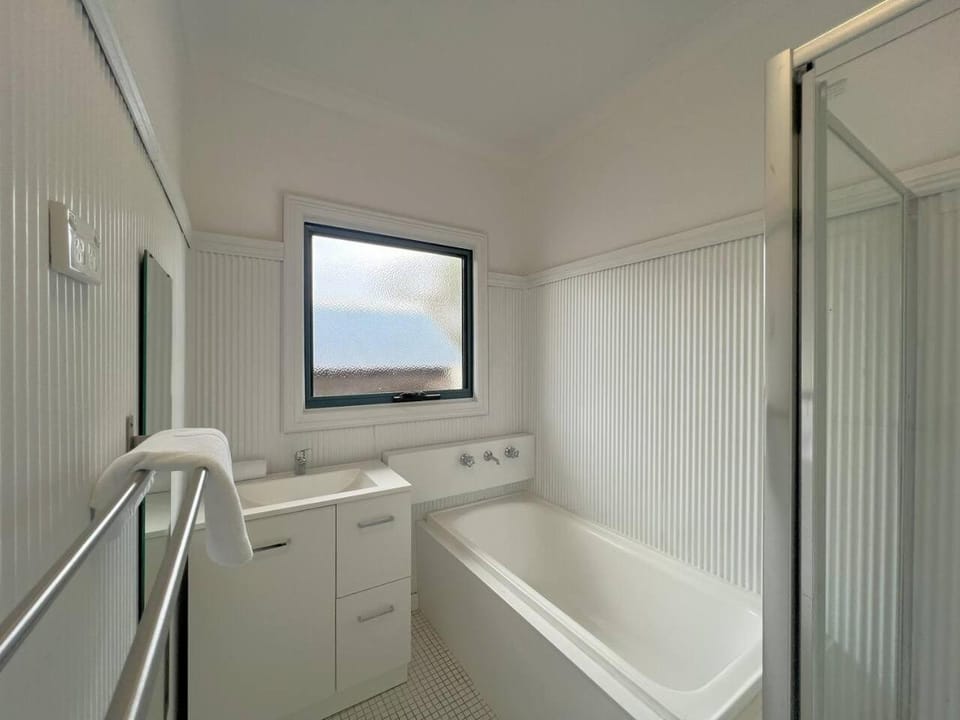 Bathroom, Bath