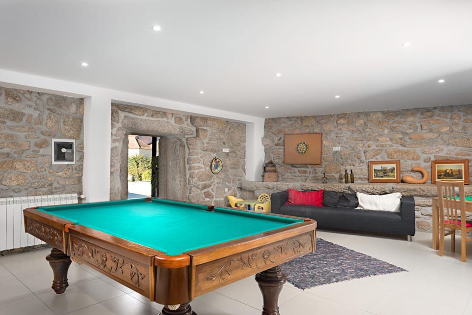 Communal lounge/ TV room, Billiard, Game Room, Entertainment