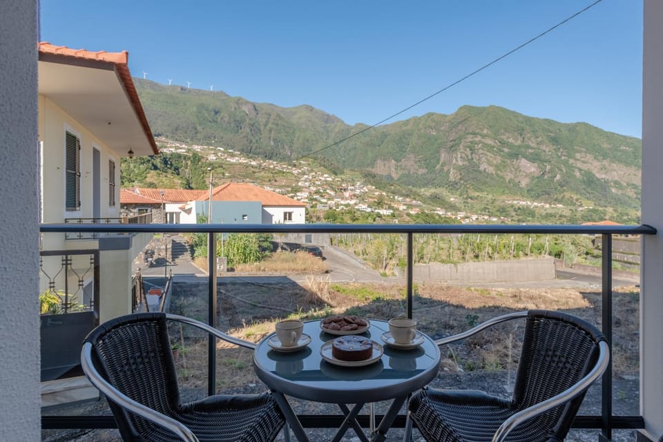 View (from property/room), Balcony/Terrace