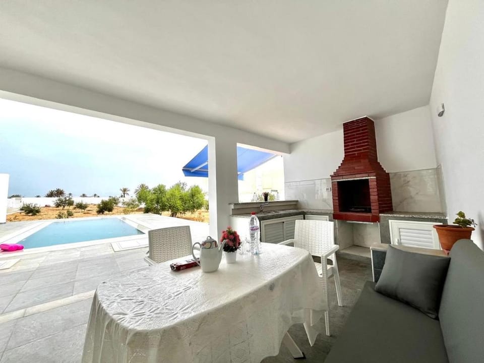 Patio, BBQ facilities, Swimming pool