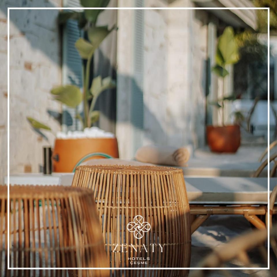 Restaurant/places to eat, Seating area