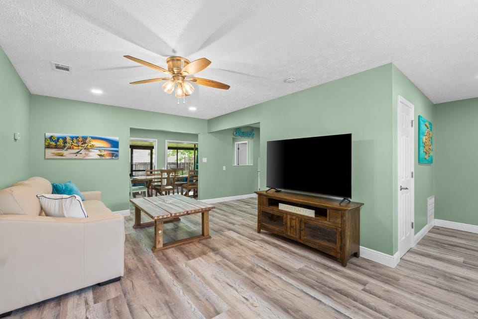 Palma Tranquilla House in Lower Grand Lagoon