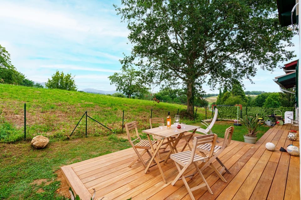 Maison Pentzean Proche Thermes Cambo House in French Basque Country