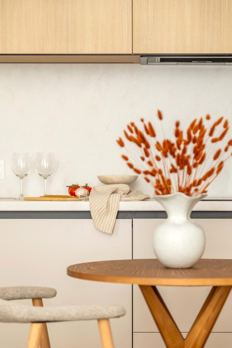 Dining area, kitchen