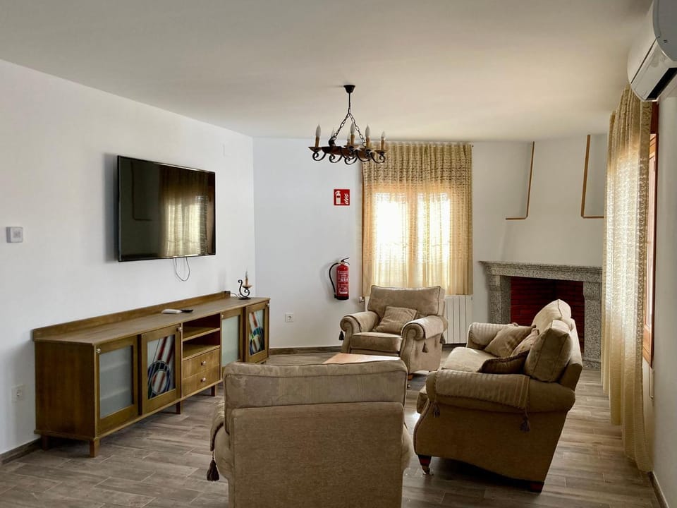 TV and multimedia, Living room, Seating area