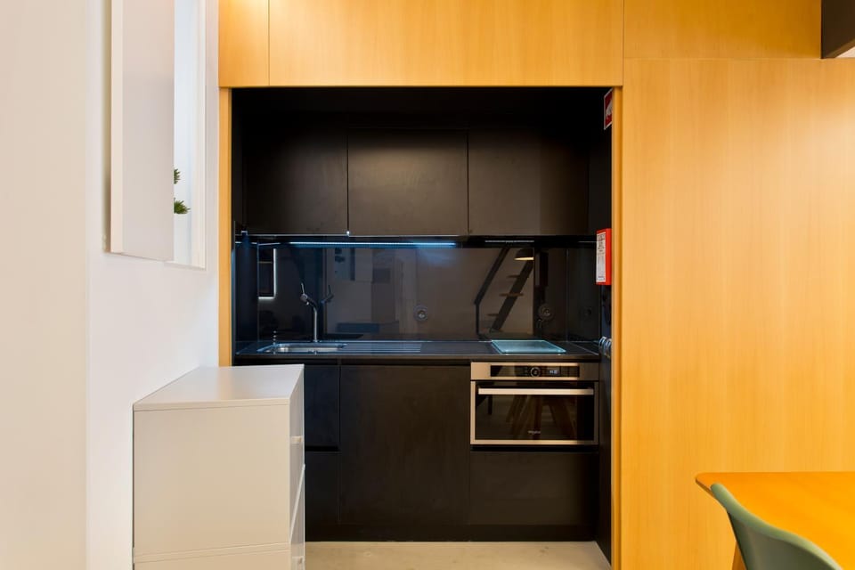 Kitchen or kitchenette, oven, stove