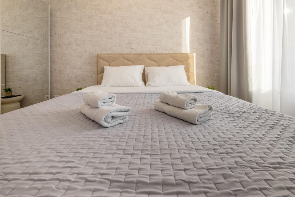 Bed, Decorative detail, Bedroom