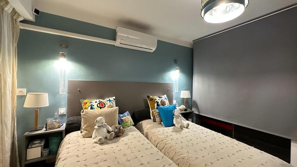 Beautiful renovated luxury apartment terrace parking Apartment in Cannes