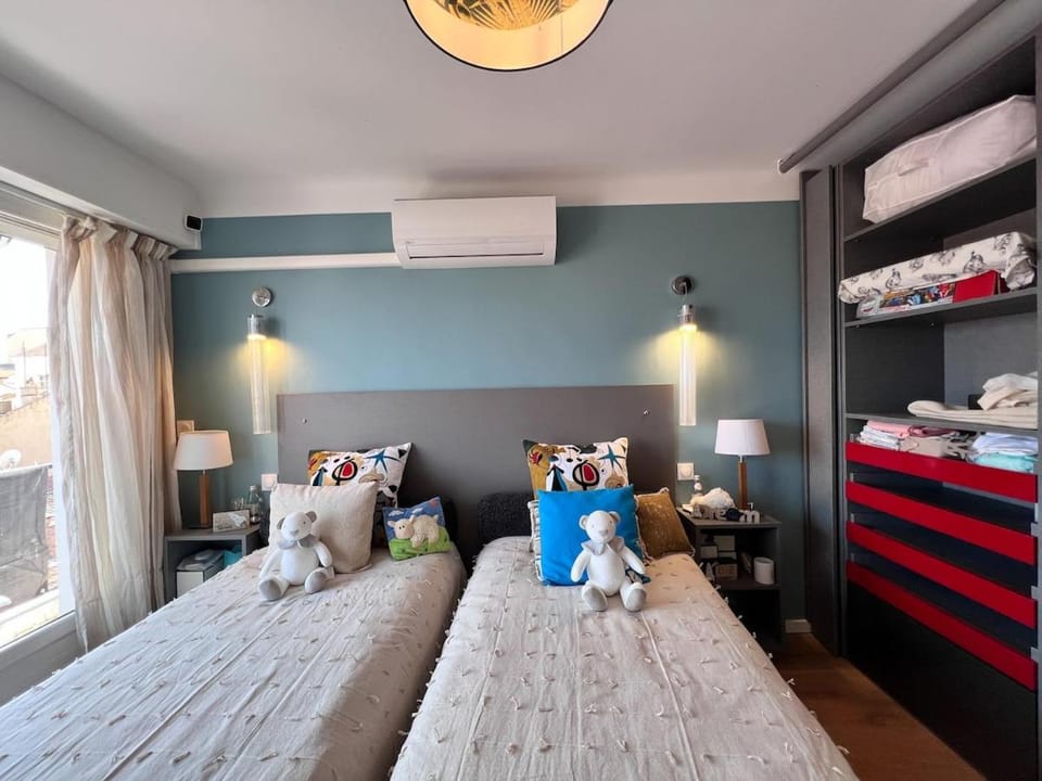Beautiful renovated luxury apartment terrace parking Apartment in Cannes