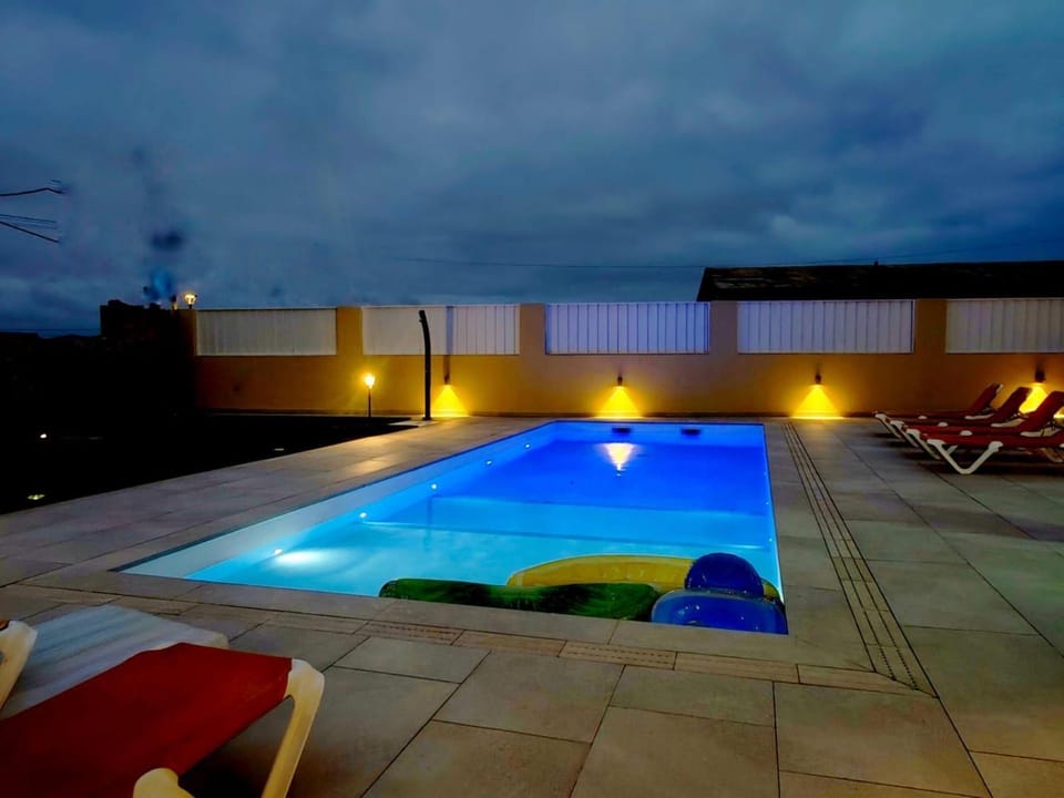 Night, Swimming pool