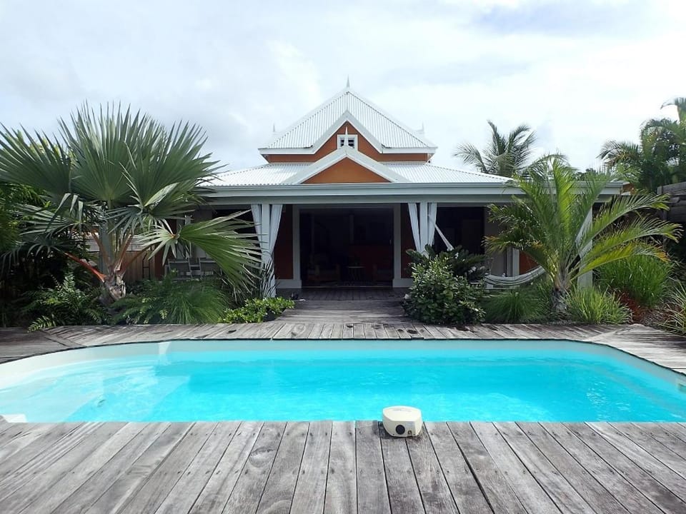 Villa verdoyante 3 chambres Piscine Villa in Grande-Terre, Guadeloupe