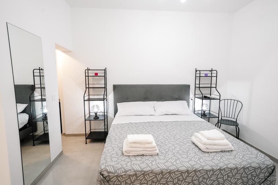 Bed, Photo of the whole room, Bedroom, towels, wardrobe