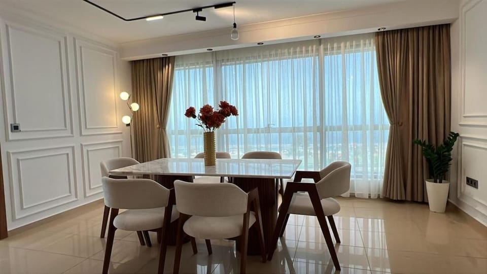 Lux 4BR & S Full view of Oran Bay and port Apartment in Oran