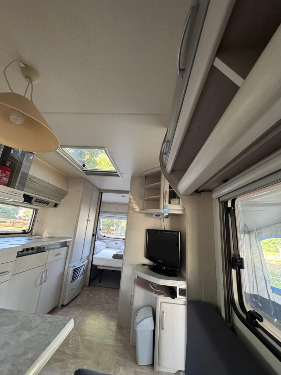 TV and multimedia, Kitchen or kitchenette