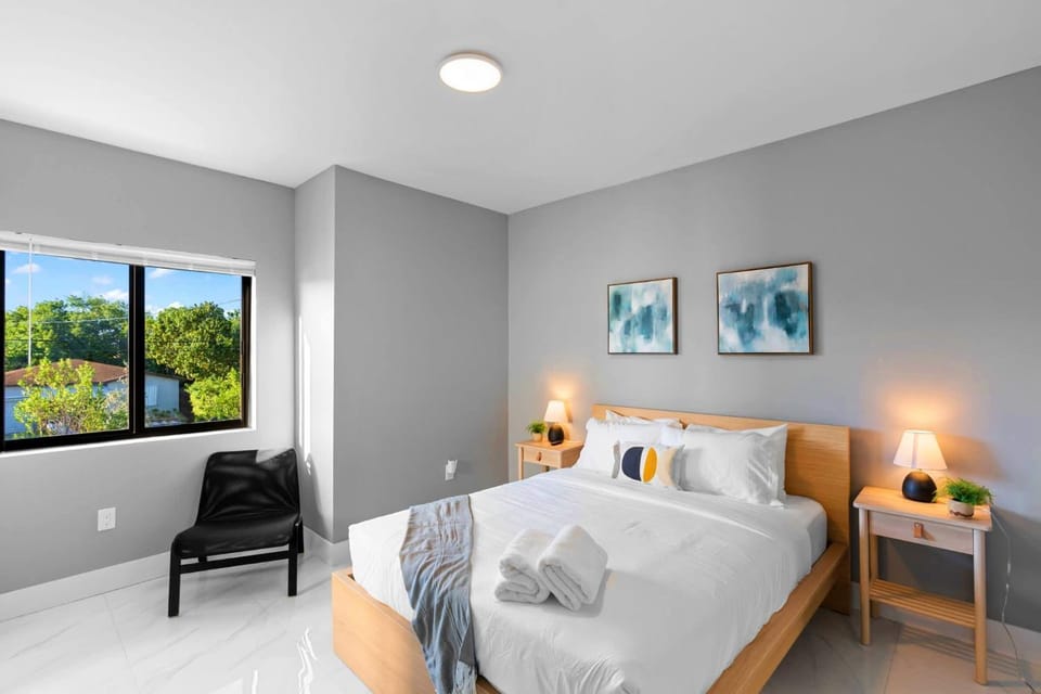 Family-Friendly Apt in Miami - Sleeps 4, Near Everything Apartment in Miami