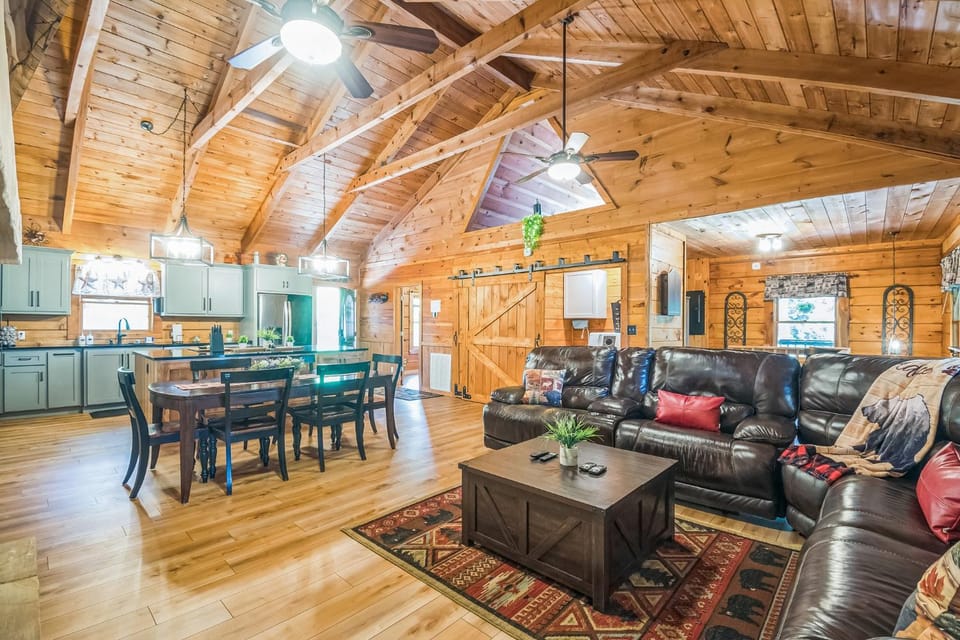 Living room, Dining area