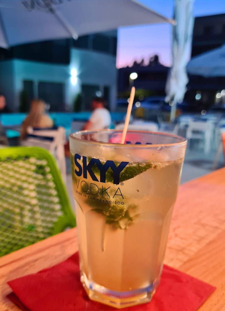 Lounge or bar, Food and drinks, Drinks
