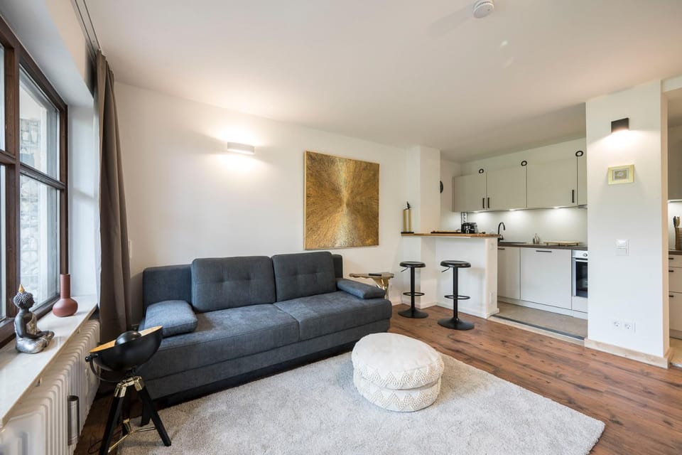 Kitchen or kitchenette, Living room, Seating area