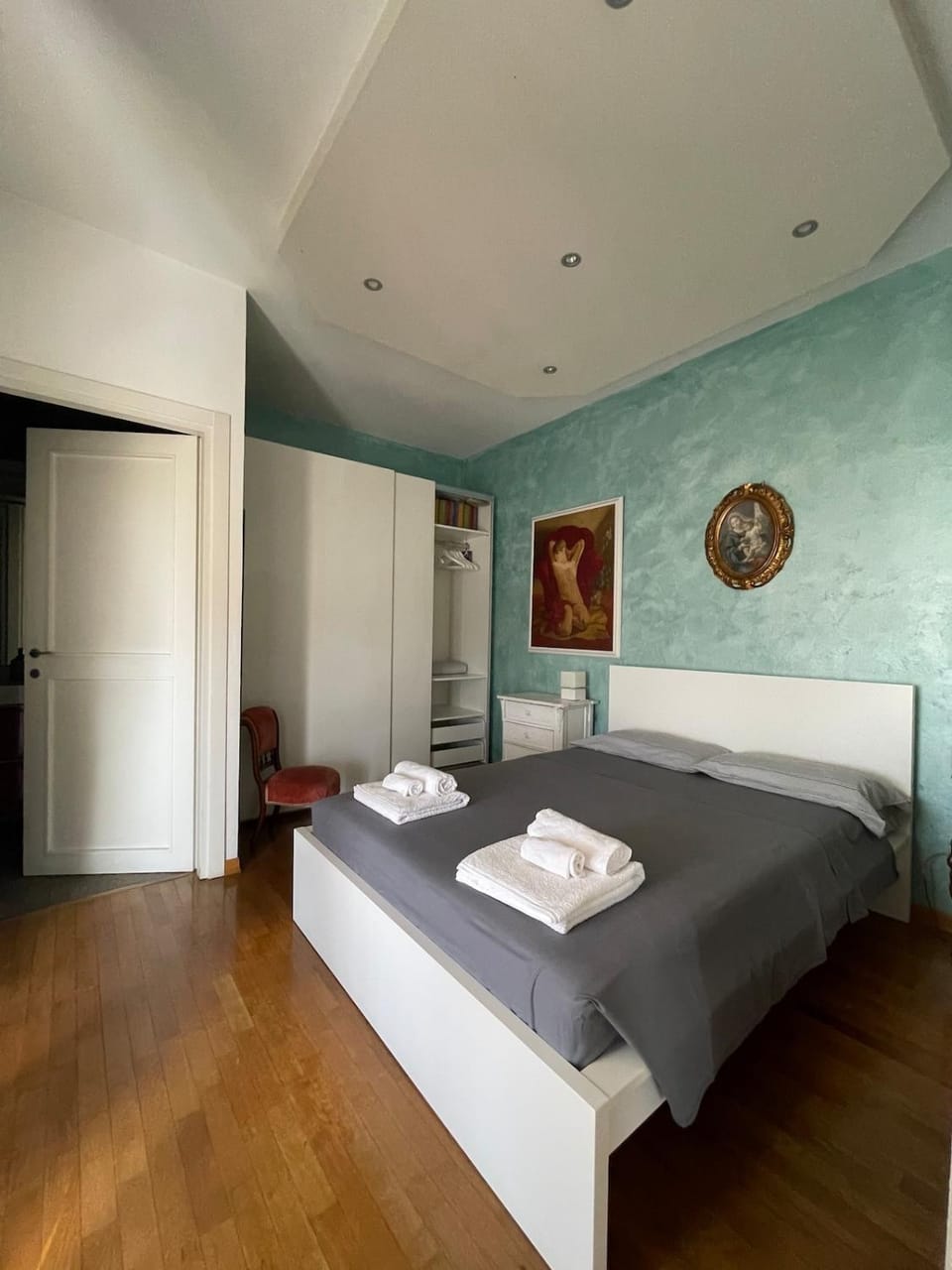 Small, romantic and bright apartment Apartment in Florence