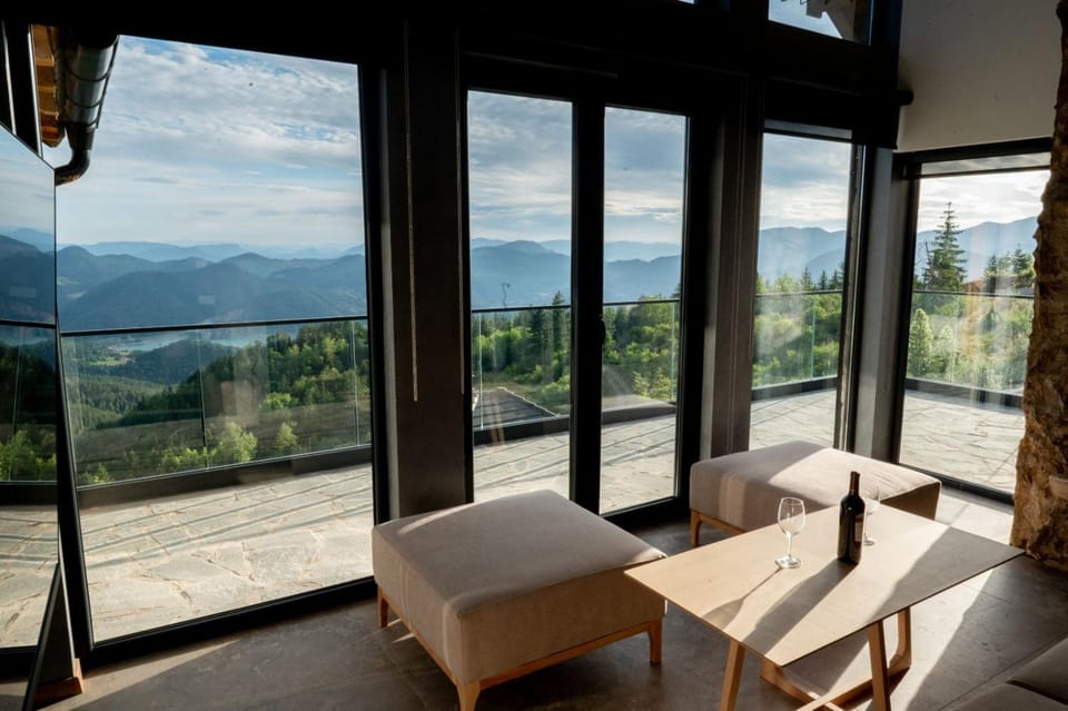 Vukanov Pogled Villa in Zlatibor District, Serbia